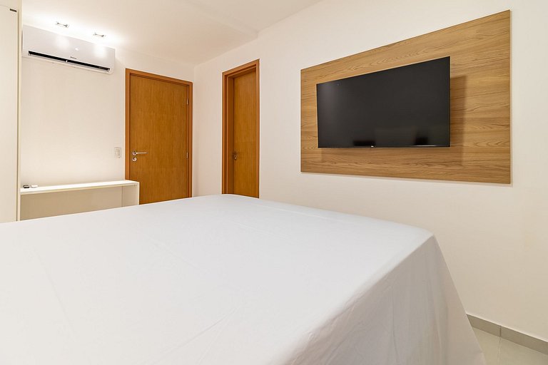 2-Suite Apartment | Gourmet Balcony | Air-Conditioned | San