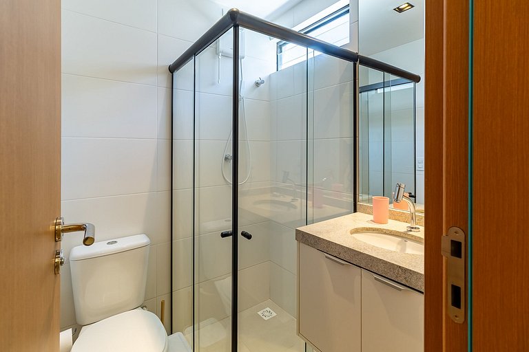 4-Suite Apartment | Spacious | Gourmet Balcony | San Martin