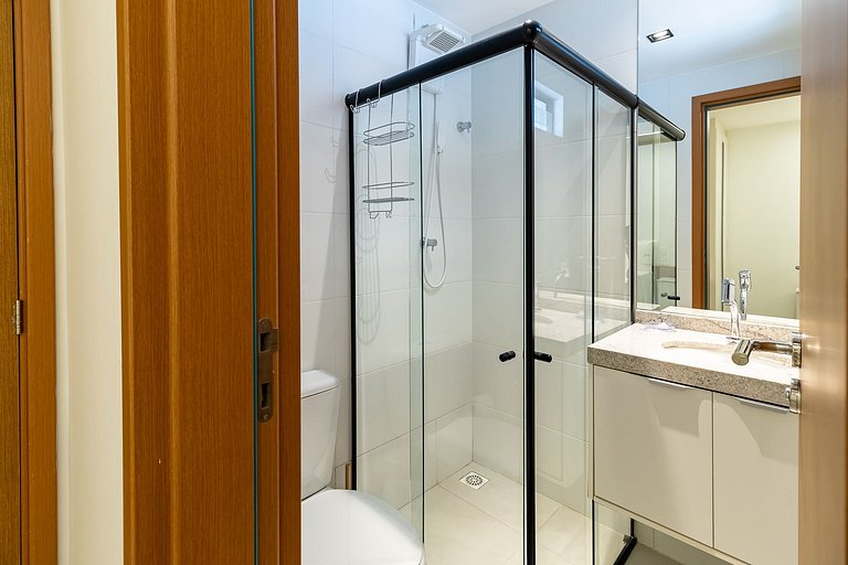 4-Suite Apartment | Spacious | Gourmet Balcony | San Martin