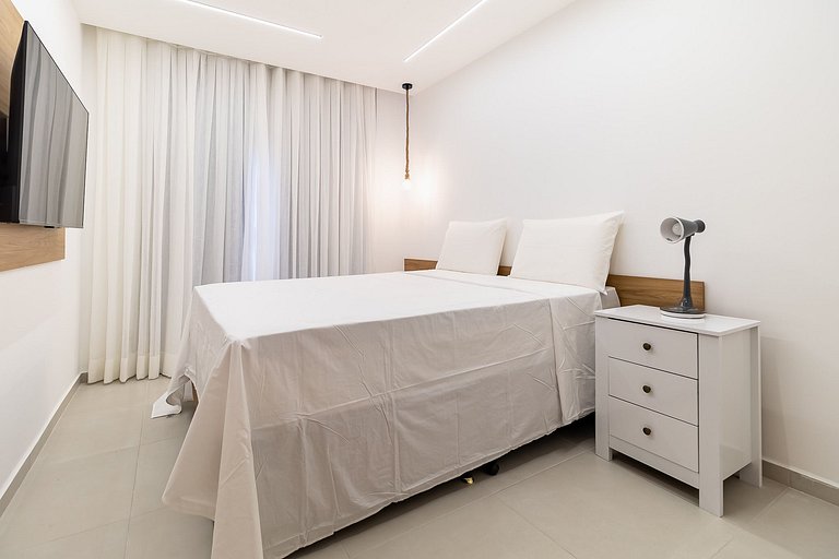 4-Suite Apartment | Spacious | Gourmet Balcony | San Martin