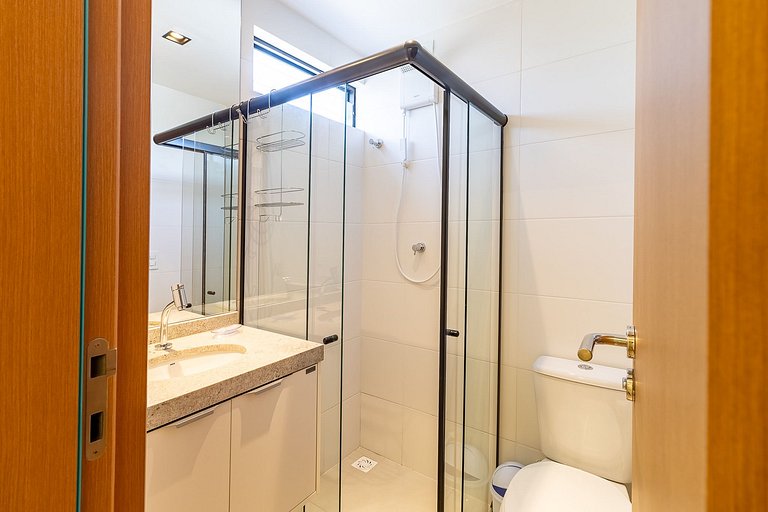 4-Suite Apartment | Spacious | Gourmet Balcony | San Martin