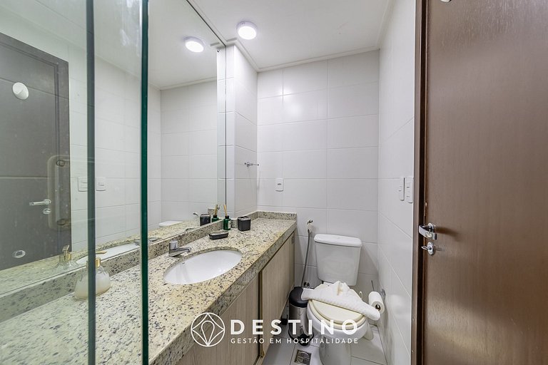 Apartamento Frente a la Playa | Vista al Mar Increíble | Bar