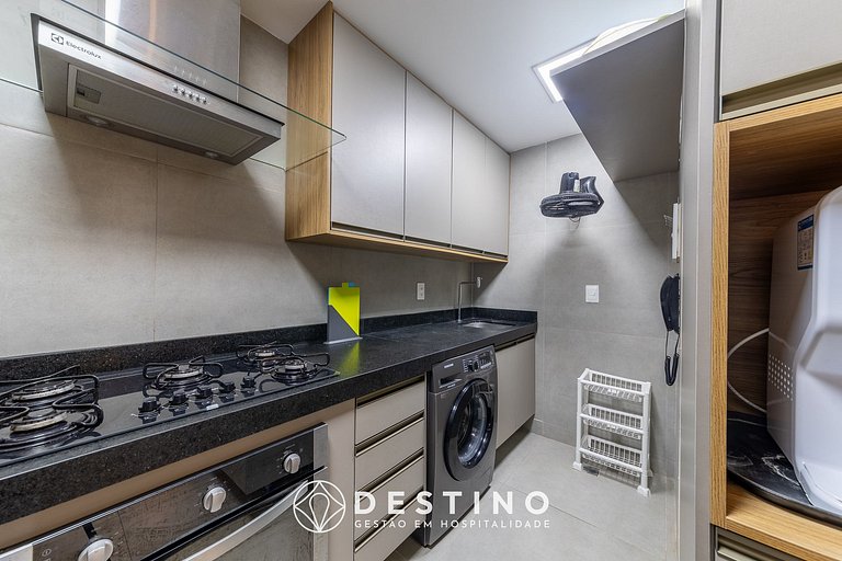 Seafront Penthouse | 4 Bedrooms | Gourmet Balcony and BBQ |