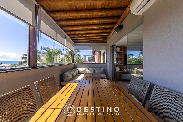 Seafront Penthouse | 4 Bedrooms | Gourmet Balcony and BBQ |