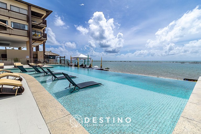 Cobertura Beira-Mar no Barra Bali | 4 Quartos, Varanda Gourm