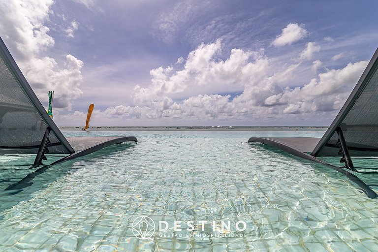 Cobertura Beira-Mar no Barra Bali | 4 Quartos, Varanda Gourm