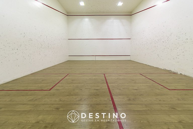 Ground Floor Apartment | 4 Bedrooms | Up to 12 Guests | Barr