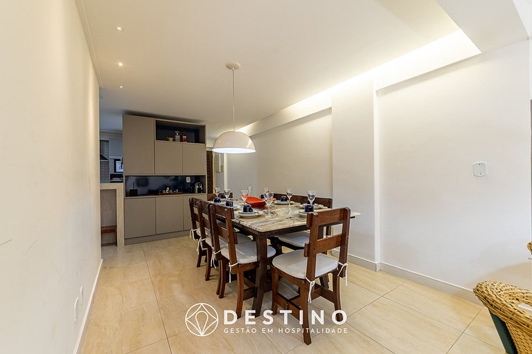 Ground Floor Apartment | 4 Bedrooms | Up to 12 Guests | Barr