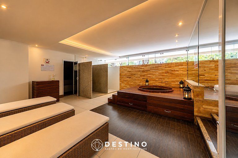 Ground Floor Apartment | 4 Bedrooms | Up to 12 Guests | Barr