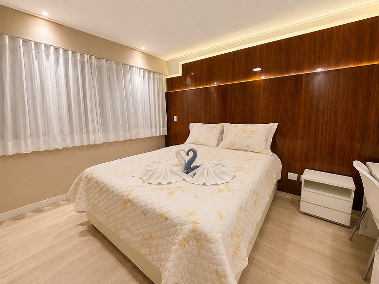 Apartamento frente al mar, piscina infinita, jacuzzi en BSM